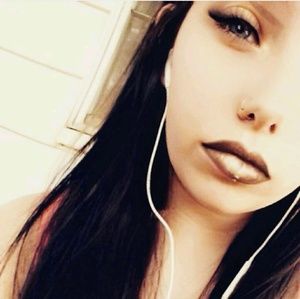 Meet your Posher, Lexi